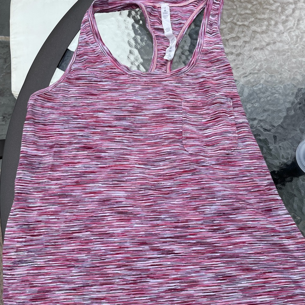 Lululemon tank top